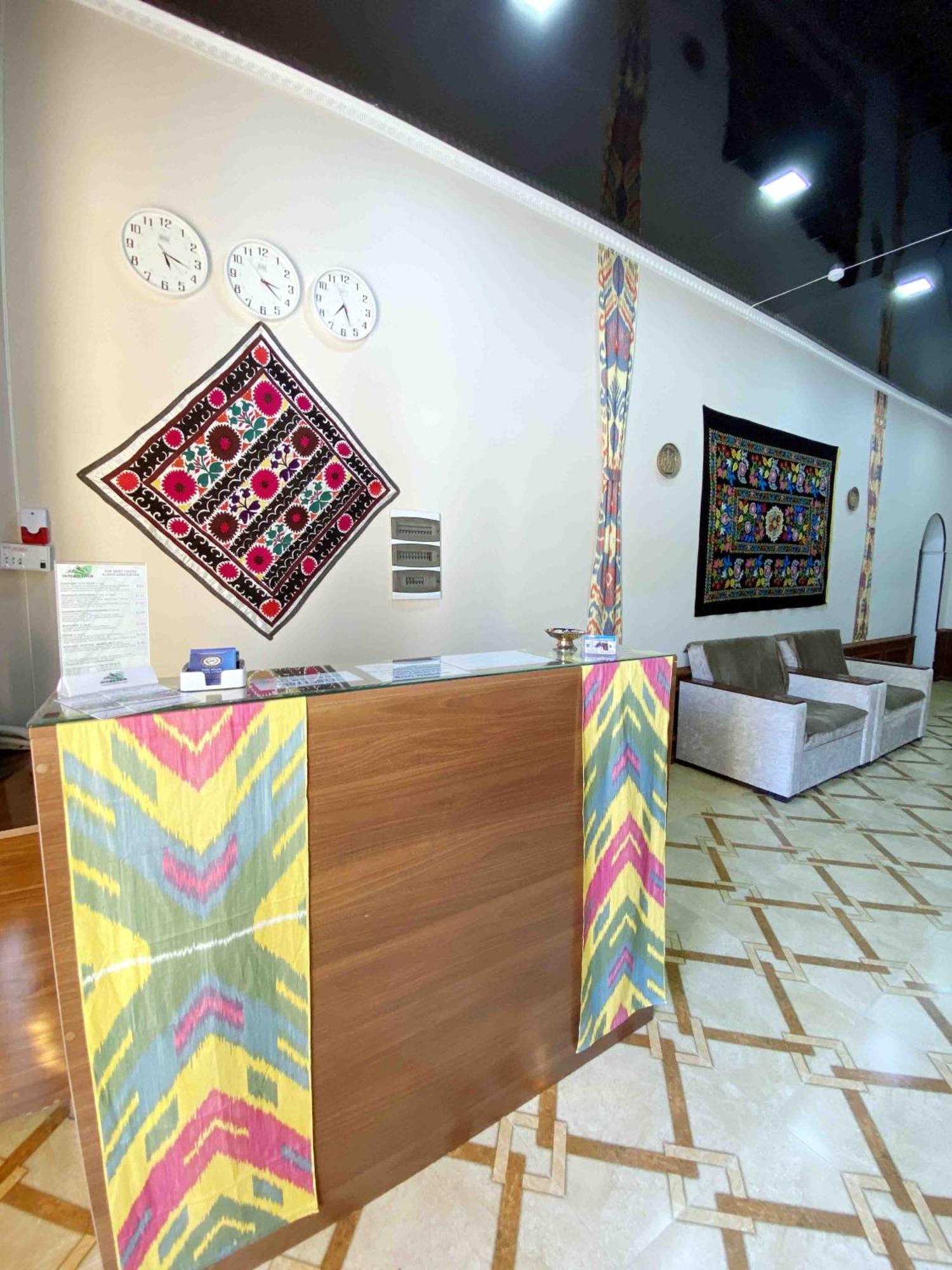 Polvon Ota Hotel Khiva ภายนอก รูปภาพ
