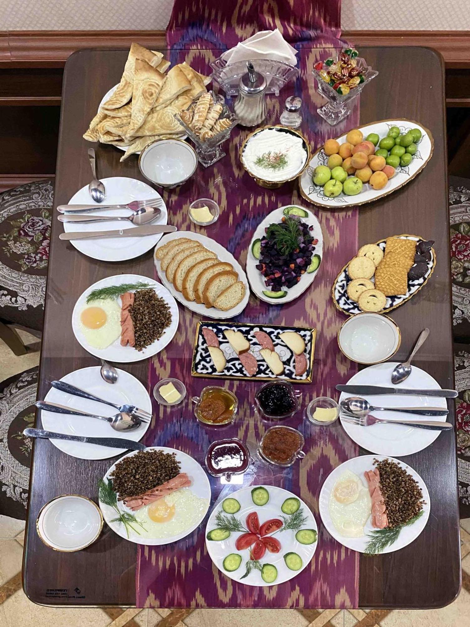 Polvon Ota Hotel Khiva ภายนอก รูปภาพ