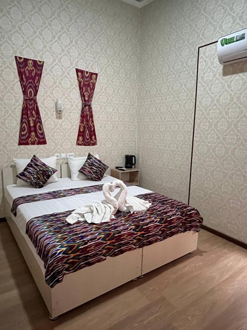 Polvon Ota Hotel Khiva ภายนอก รูปภาพ