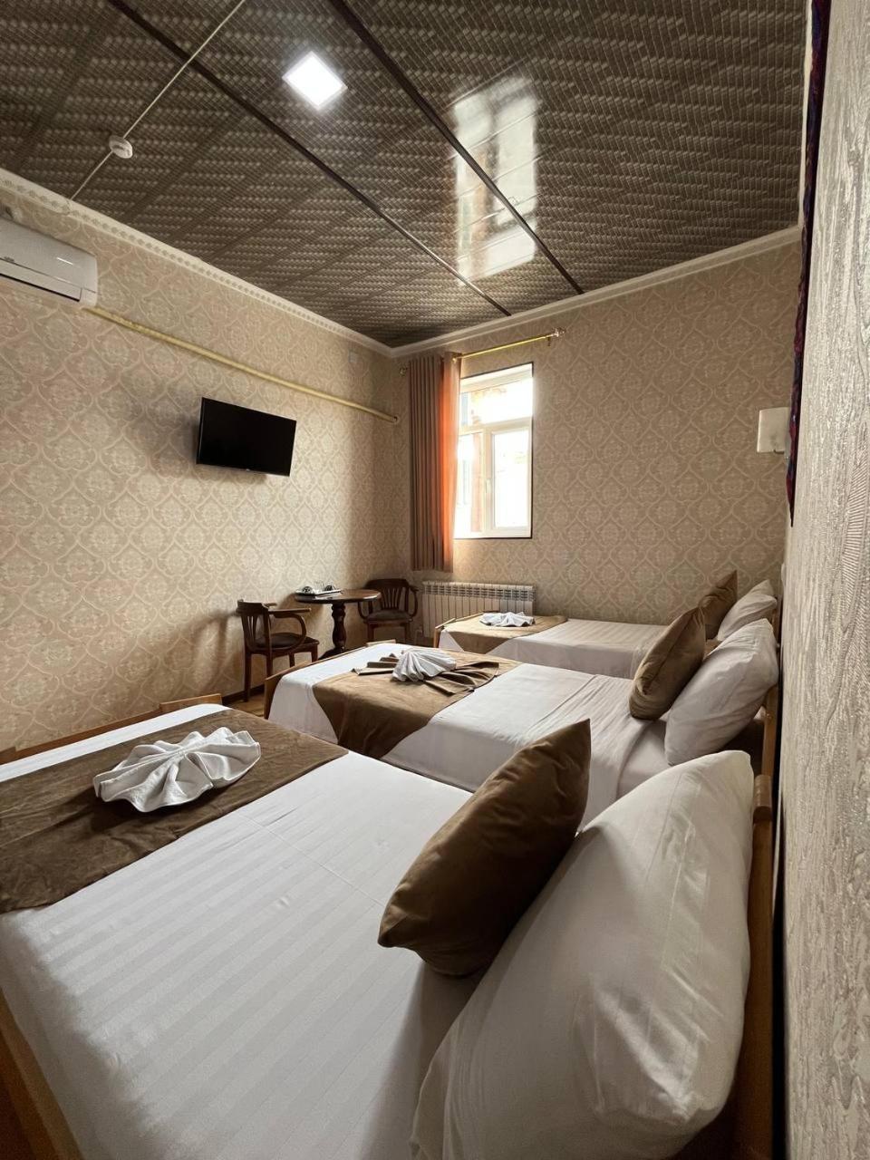 Polvon Ota Hotel Khiva ภายนอก รูปภาพ